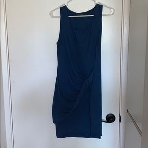 Velvet by Graham & Spencer flattering blue dress